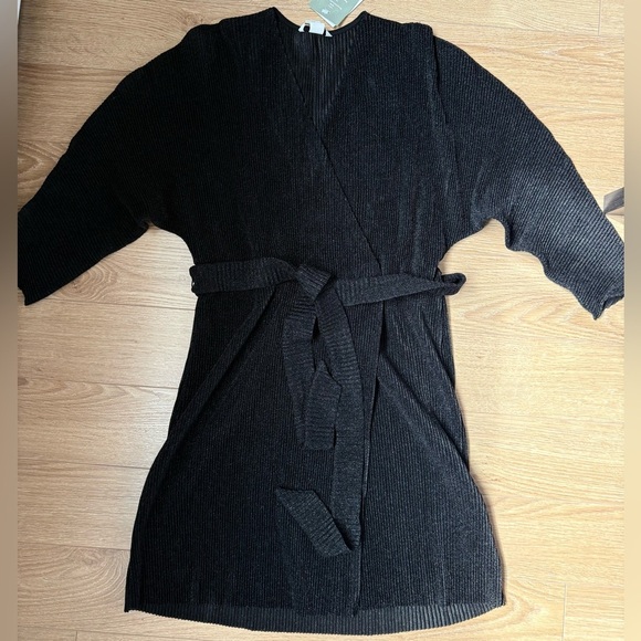 H&M - NWT - Black Wrap Shimmery Party Mini Faux Wrap Dress - Picture 4 of 10